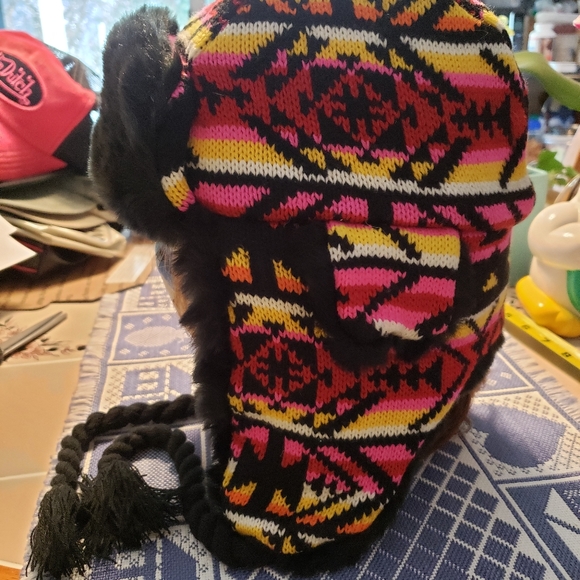 Woman's Winter Check Trapper Hat - Picture 2 of 13